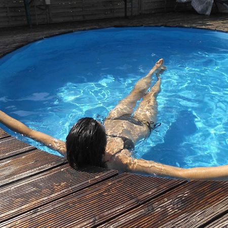 Kenge Apartmanok Balatonszárszó Eksteriør bilde