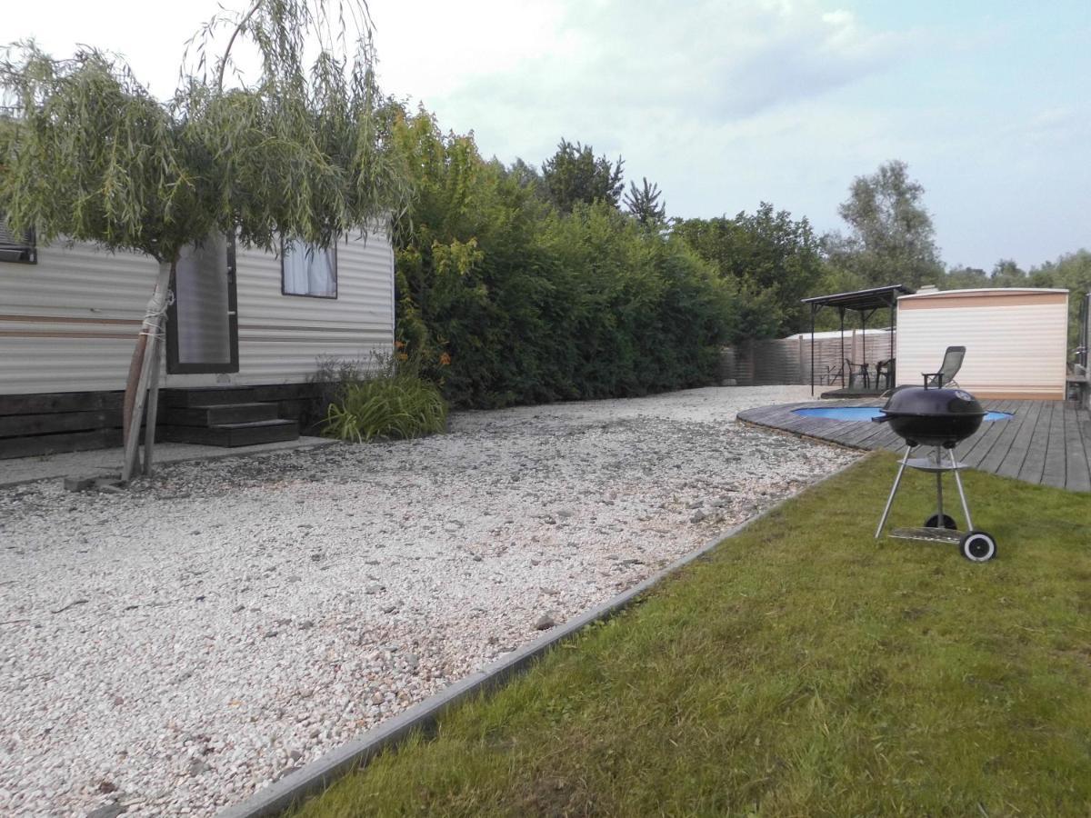 Kenge Apartmanok Balatonszárszó Eksteriør bilde